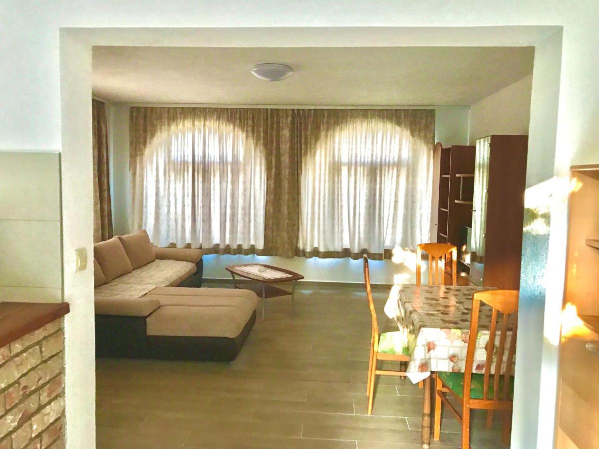 Apartmani Ružica Zastražišće Exteriér fotografie