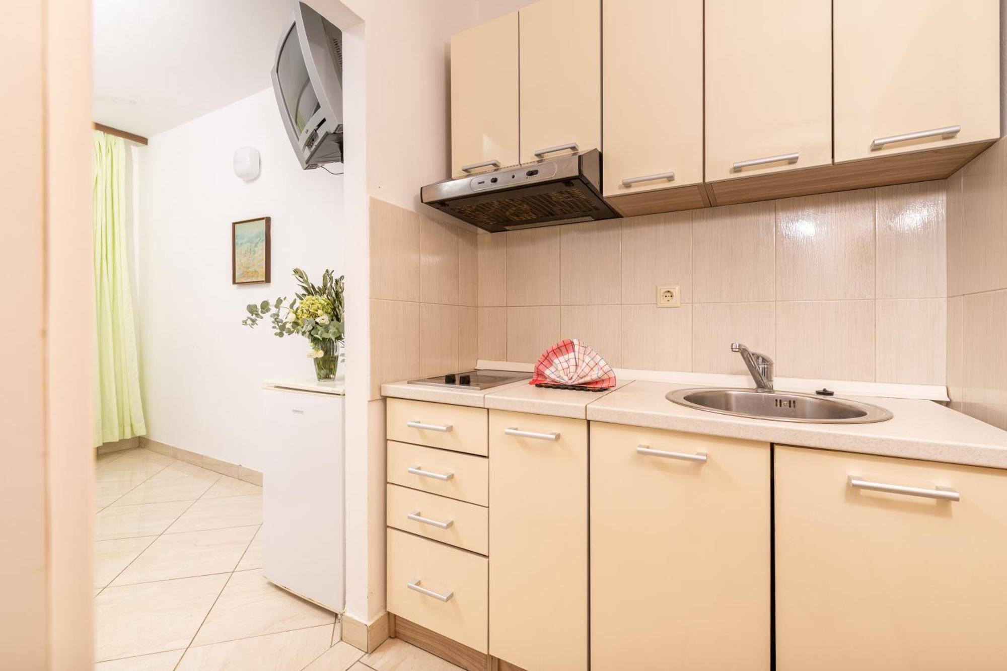 Apartmani Ružica Zastražišće Exteriér fotografie