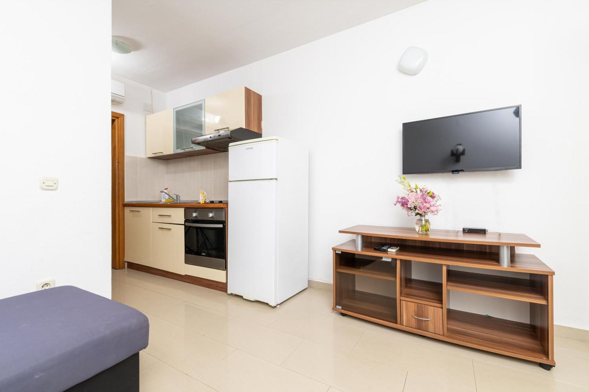 Apartmani Ružica Zastražišće Exteriér fotografie