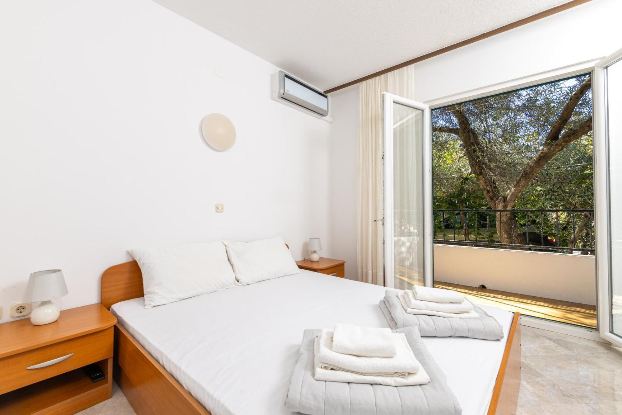 Apartmani Ružica Zastražišće Exteriér fotografie