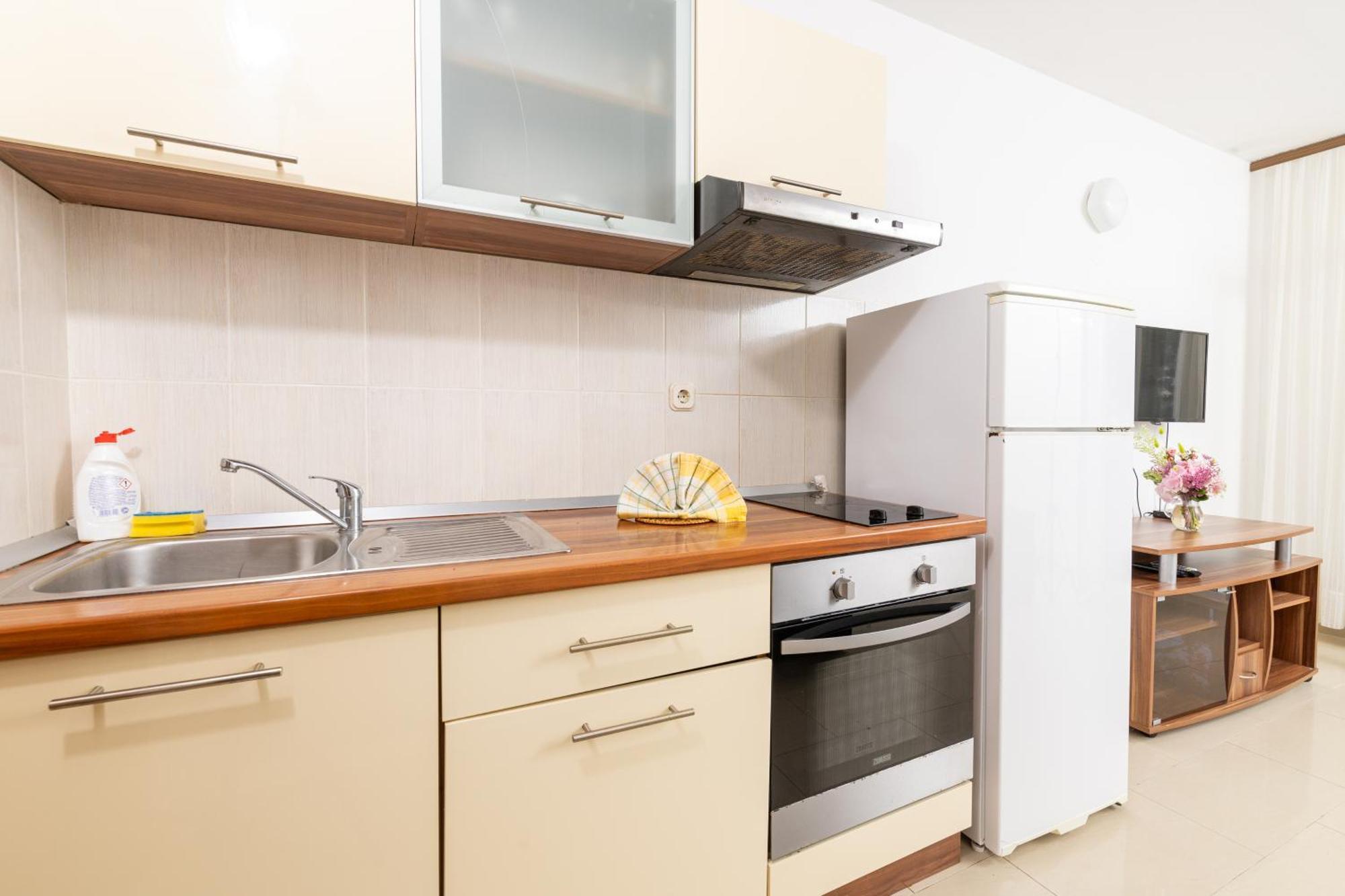 Apartmani Ružica Zastražišće Exteriér fotografie