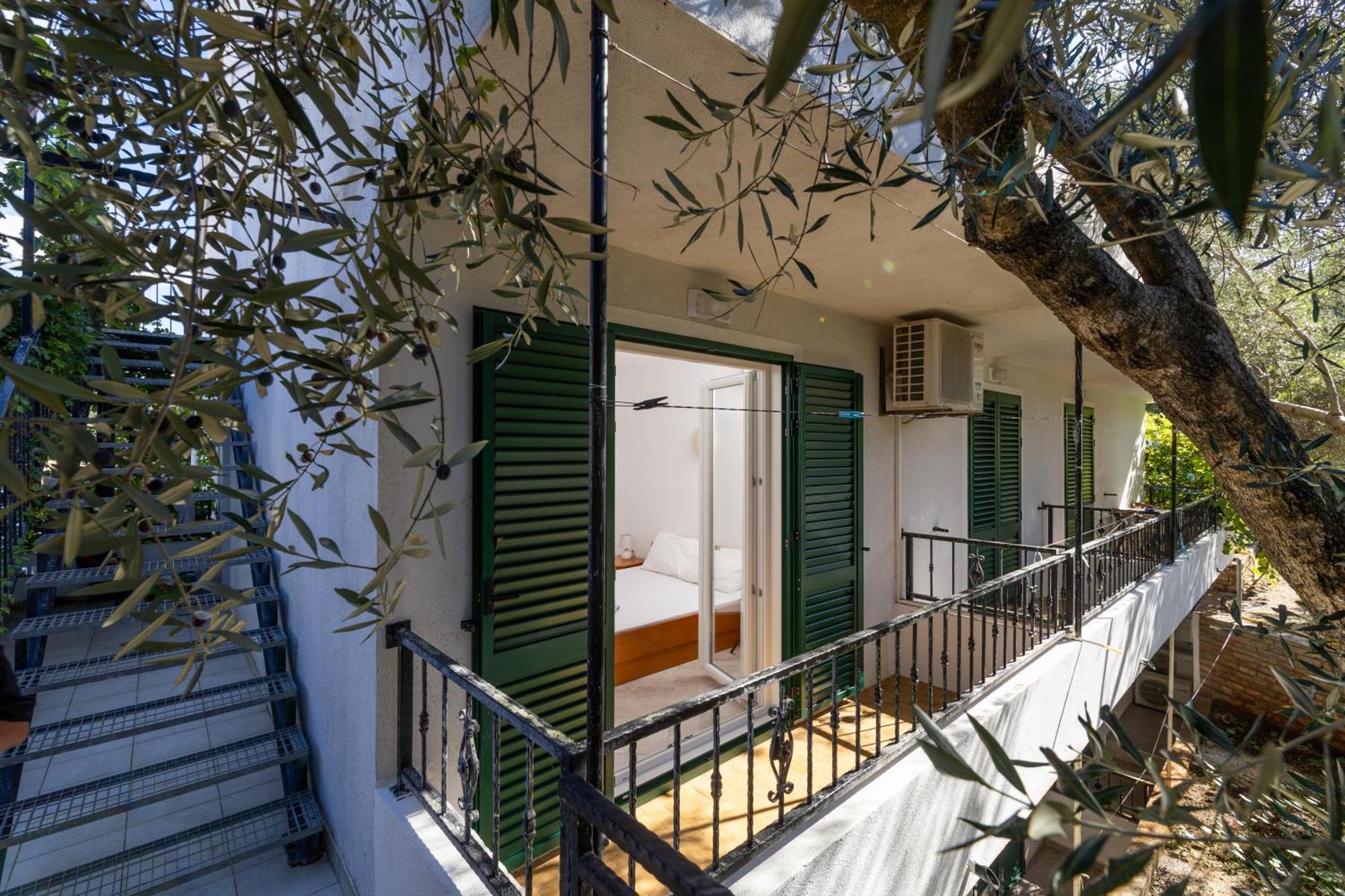 Apartmani Ružica Zastražišće Exteriér fotografie