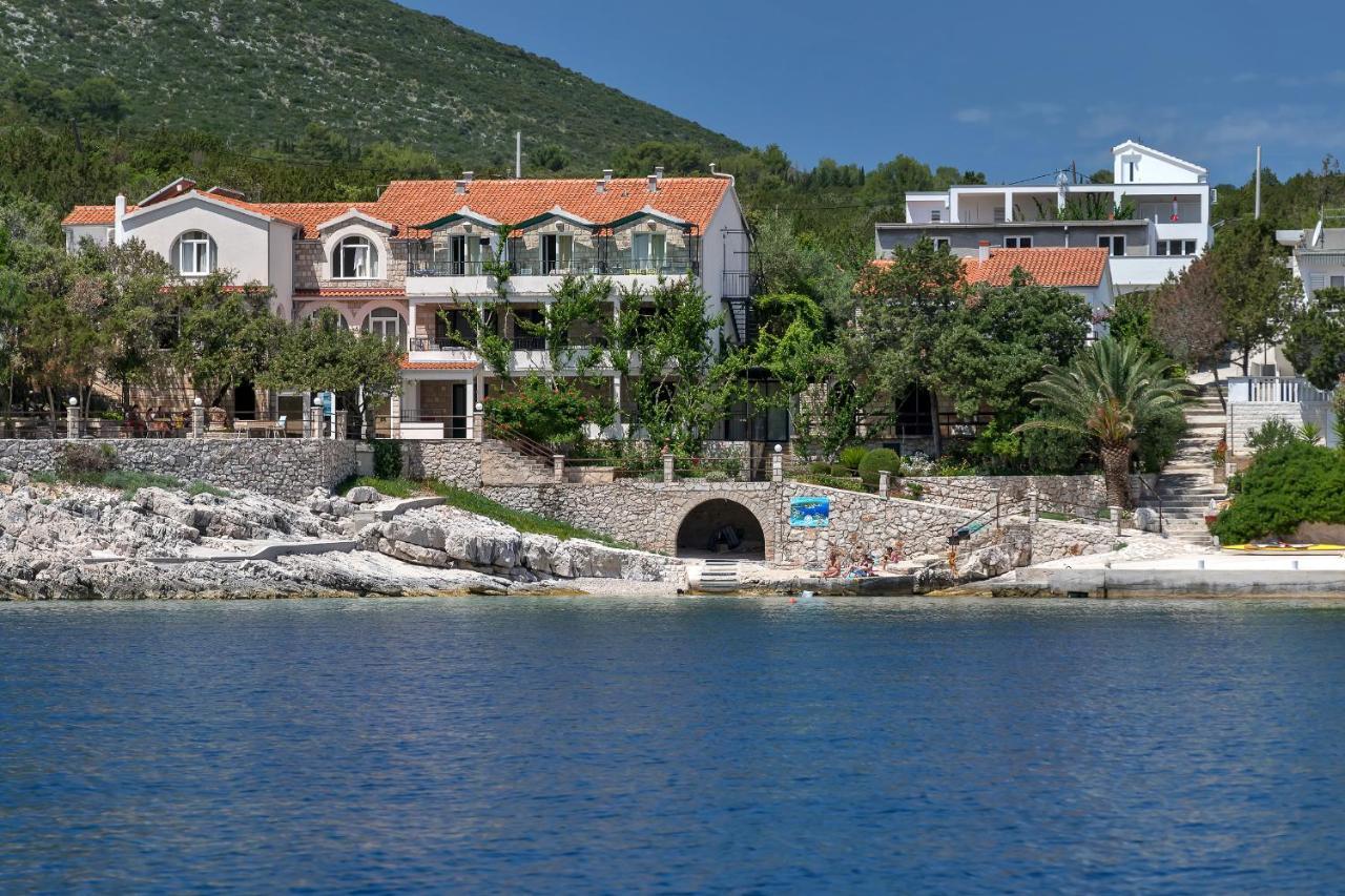 Apartmani Ružica Zastražišće Exteriér fotografie